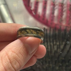 women’s camo engagement ring